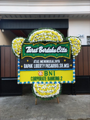 Papan Bunga Duka di Maba Utara