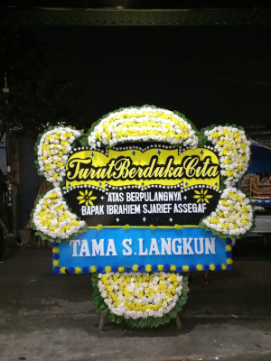 Papan Bunga Duka di Maba Utara